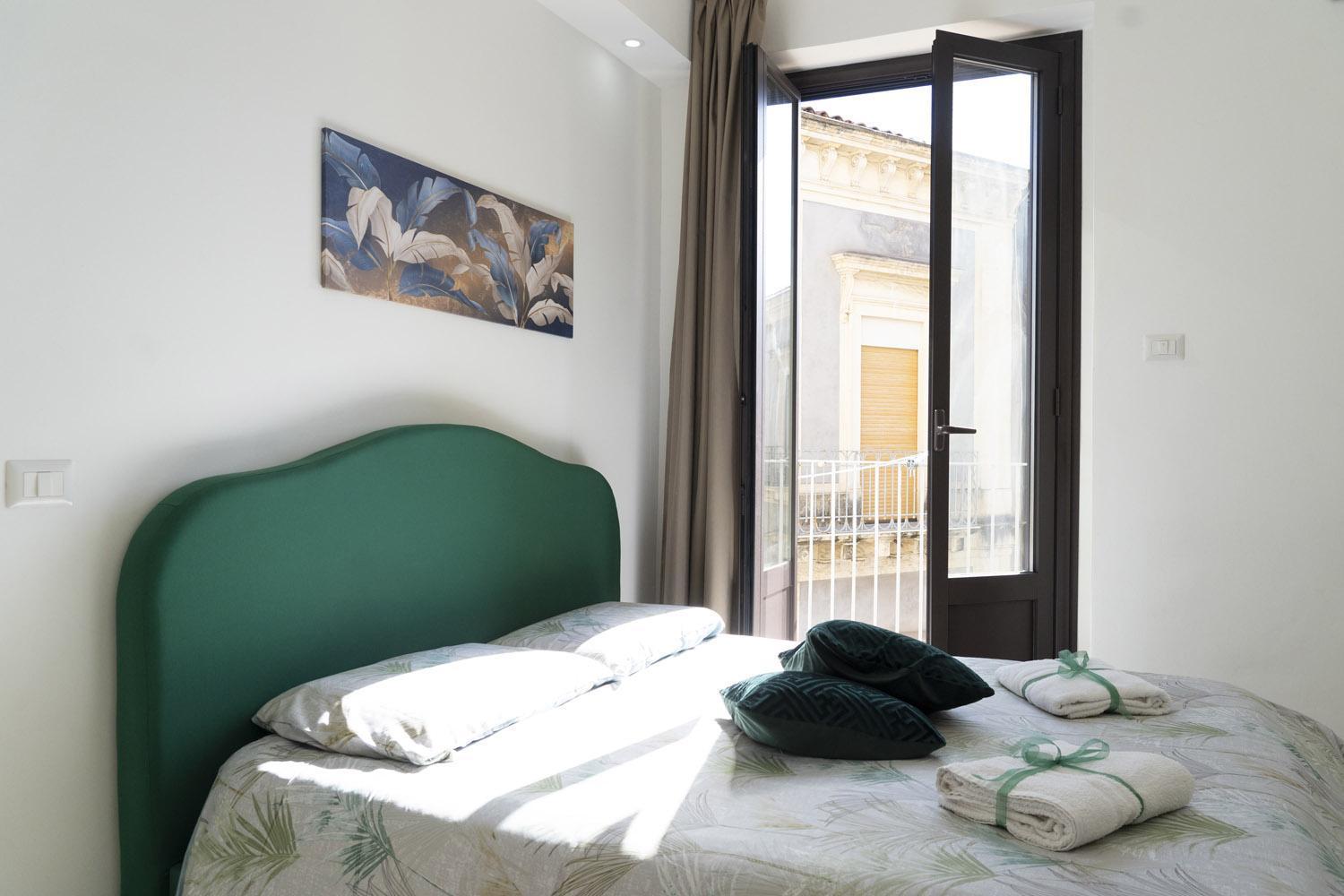 Martiry Suite Apartment Катания Екстериор снимка